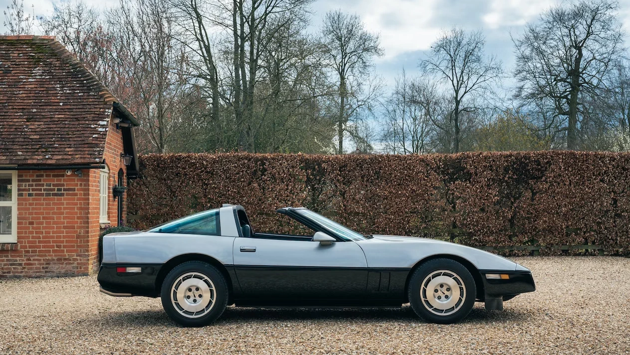 Click to Enlarge-Esc to Close Corvette Generations/C4/C4 1986 Right.webp